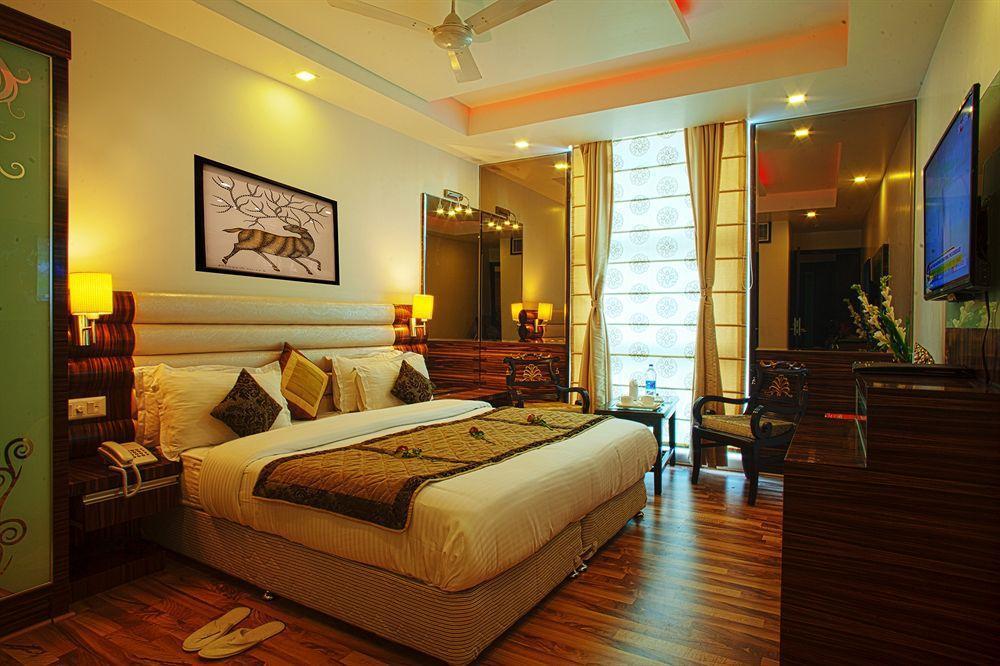 Hotel Delhi 55 -City Center Neu-Delhi Exterior foto