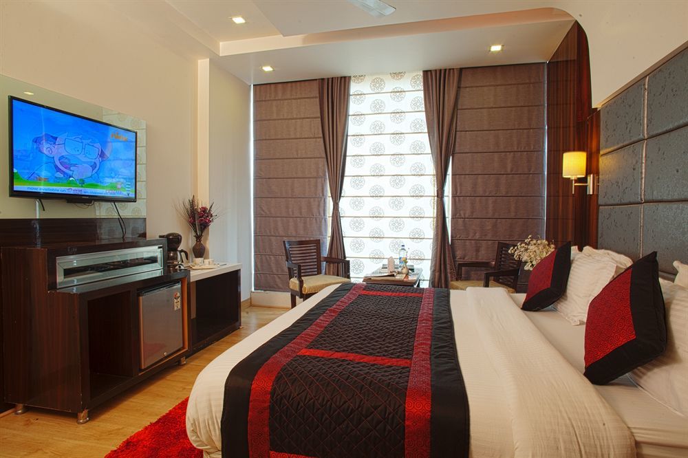Hotel Delhi 55 -City Center Neu-Delhi Exterior foto