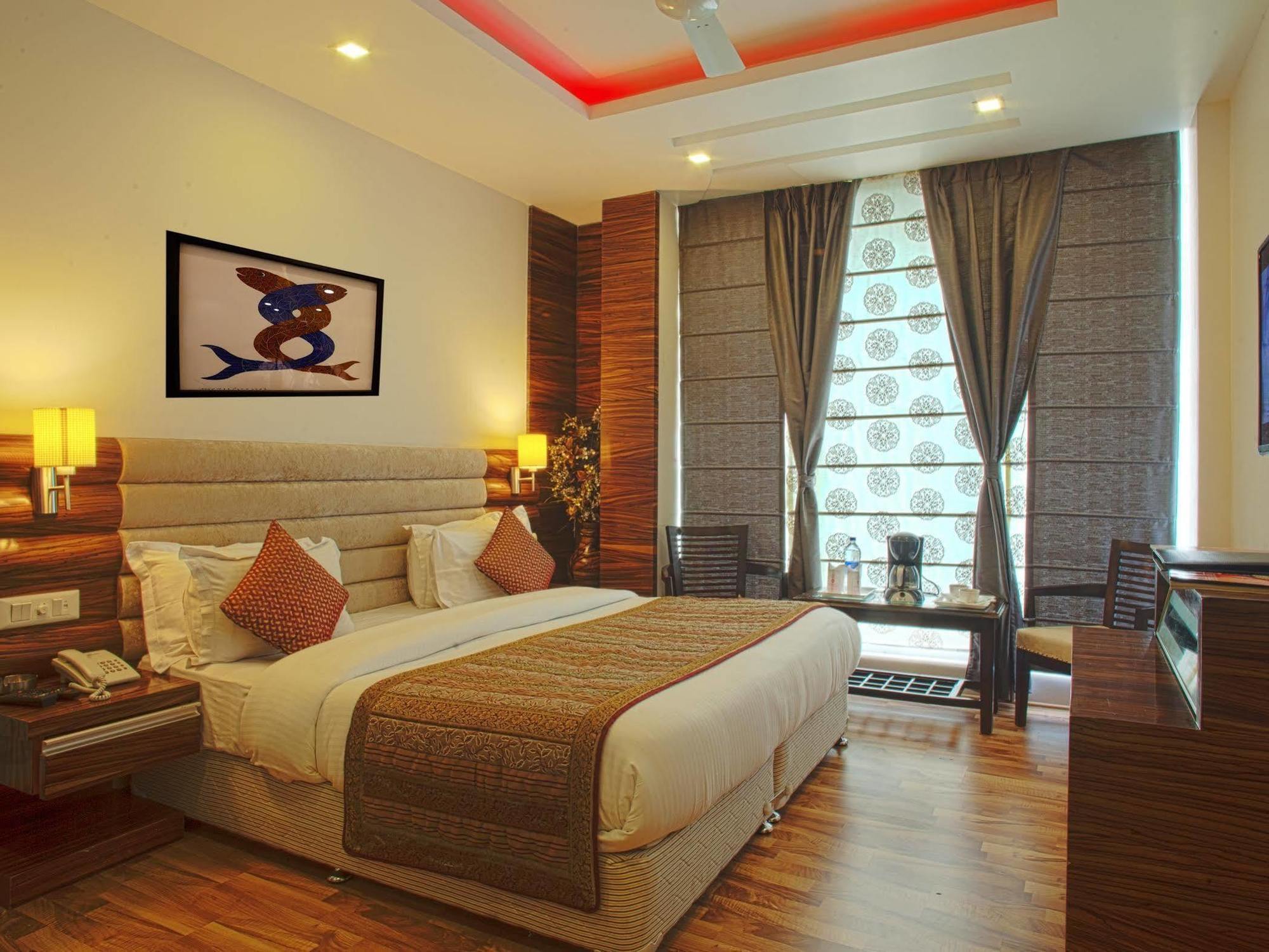 Hotel Delhi 55 -City Center Neu-Delhi Exterior foto