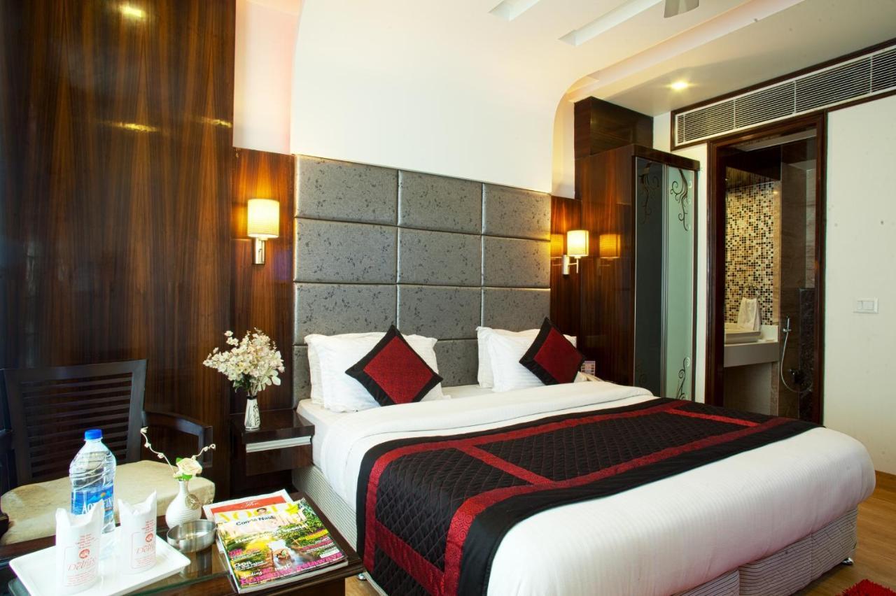 Hotel Delhi 55 -City Center Neu-Delhi Exterior foto